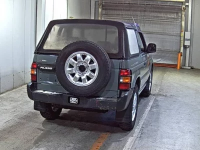MITSUBISHI PAJERO