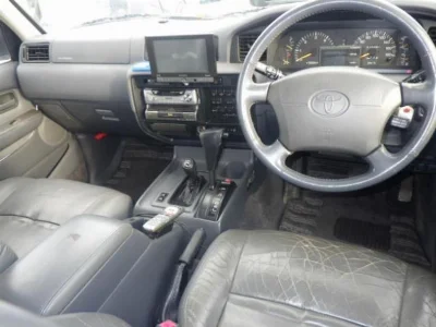 TOYOTA LAND CRUISER