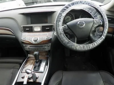 NISSAN FUGA