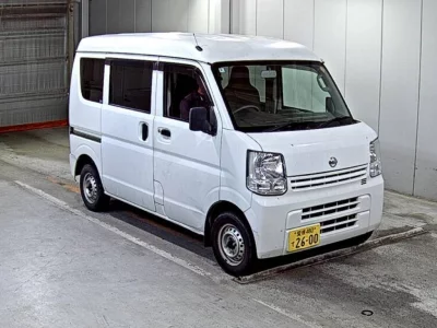 NISSAN CLIPPER VAN