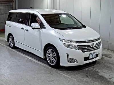 NISSAN ELGRAND