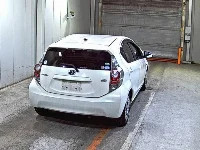 Цена авто Toyota Aqua с аукционов Японии, номер кузова NHP10, пробег 117 000, оценка 2