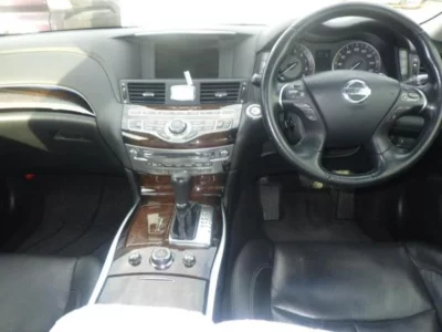 NISSAN FUGA