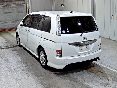 TOYOTA ISIS
