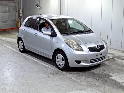 TOYOTA VITZ