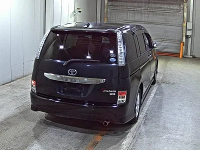 TOYOTA ISIS