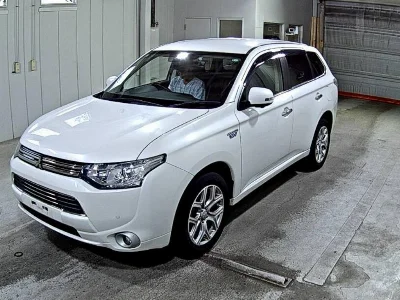 MITSUBISHI OUTLANDER PHEV