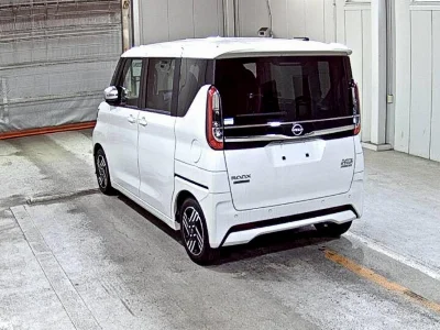 NISSAN ROOX