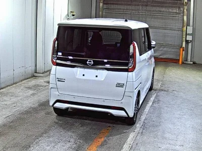 NISSAN ROOX