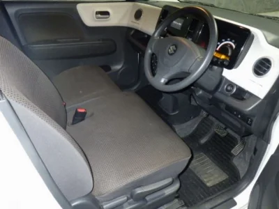 SUZUKI MRWAGON