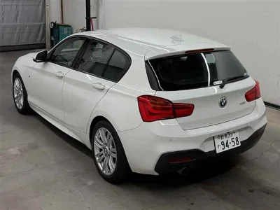 BMW 1 SERIES