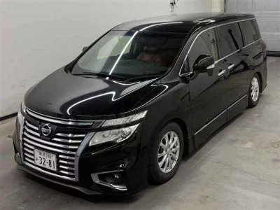 NISSAN ELGRAND