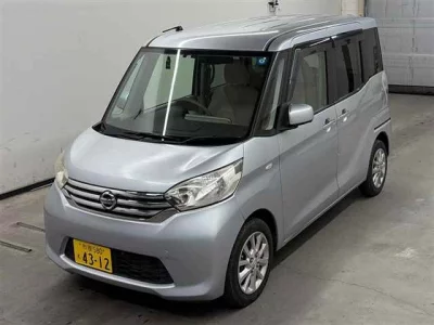 NISSAN DAYZ ROOX