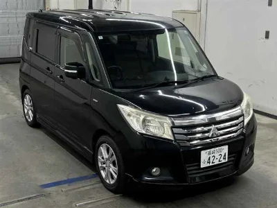 MITSUBISHI DELICA D2