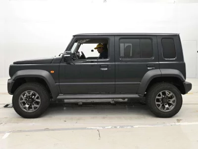 SUZUKI JIMNY NOMADE