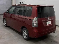 Цена авто Toyota Voxy с аукционов Японии, номер кузова ZRR70G, пробег 207 000, оценка 6