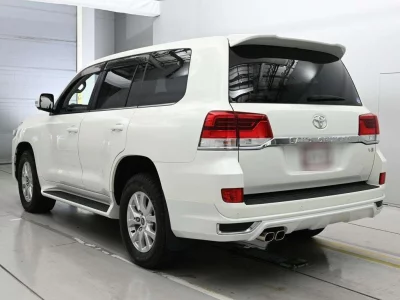 TOYOTA LAND CRUISER