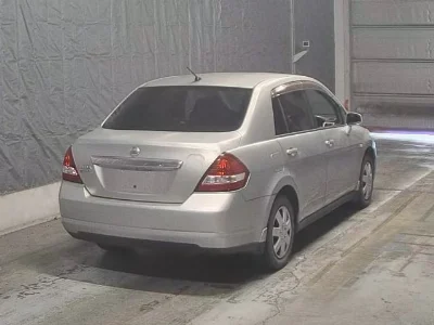 NISSAN TIIDA LATIO