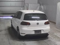 Цена авто Volkswagen Golf с аукционов Японии, номер кузова 1KCCZ, пробег 98 000, оценка 8