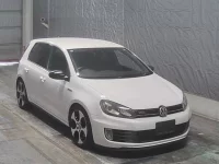 Цена авто Volkswagen Golf с аукционов Японии, номер кузова 1KCCZ, пробег 98 000, оценка 8