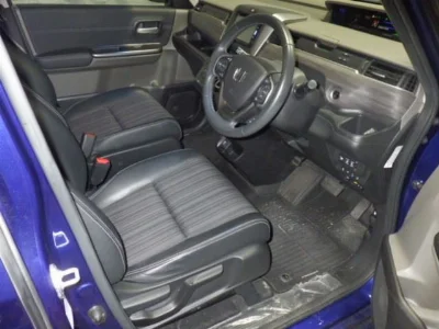 HONDA FREED+