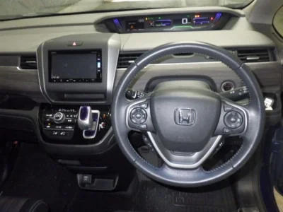 HONDA FREED+