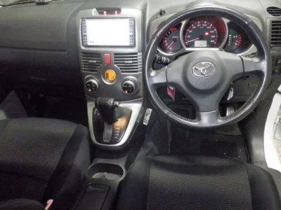 TOYOTA RUSH