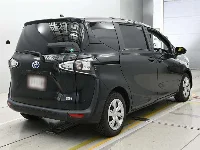 Цена авто Toyota Sienta с аукционов Японии, номер кузова NHP170G, пробег 32 000, оценка 3