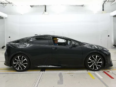 TOYOTA PRIUS PHV