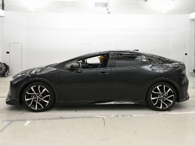 TOYOTA PRIUS PHV