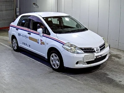 NISSAN TIIDA LATIO