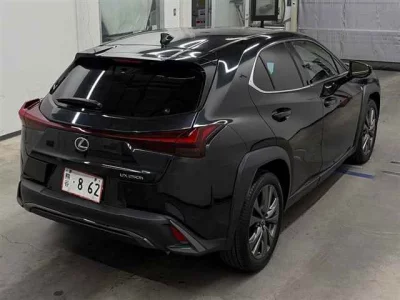 LEXUS UX