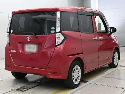 TOYOTA TANK