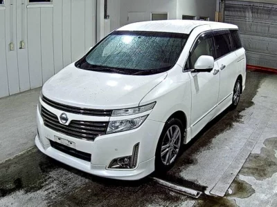 NISSAN ELGRAND