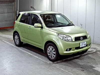 TOYOTA RUSH