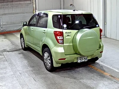 TOYOTA RUSH