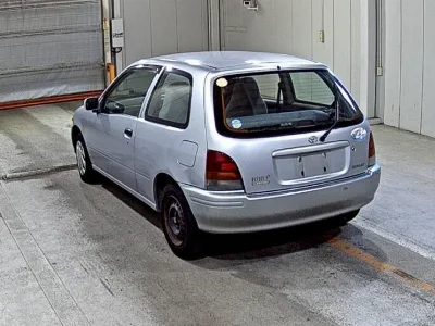 TOYOTA STARLET