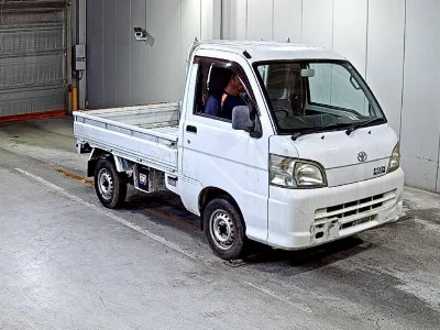 TOYOTA PIXIS TRUCK