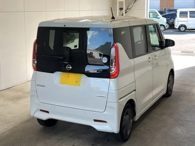 NISSAN ROOX