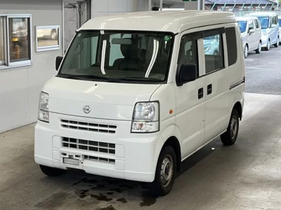 NISSAN CLIPPER VAN