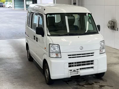 NISSAN CLIPPER VAN