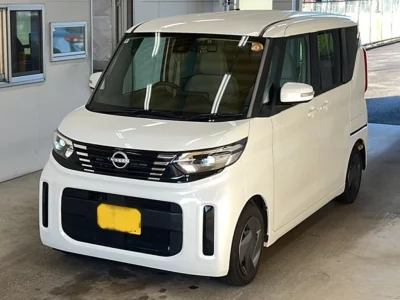 NISSAN ROOX