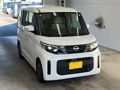 NISSAN ROOX