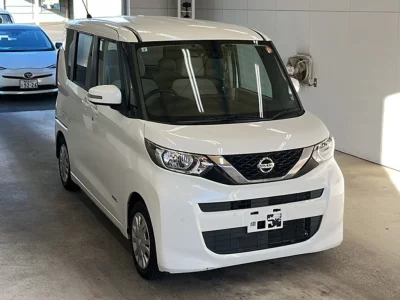 NISSAN ROOX