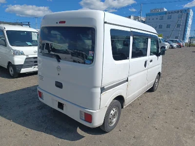 NISSAN CLIPPER VAN