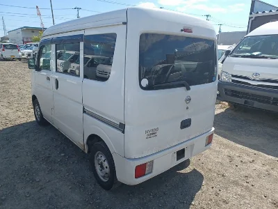 NISSAN CLIPPER VAN