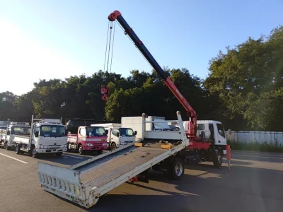 MITSUBISHI CANTER