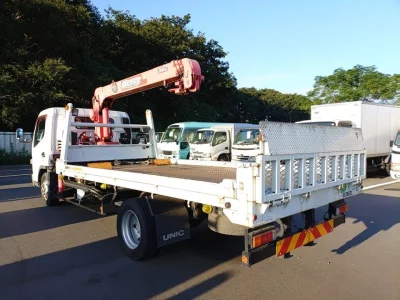 MITSUBISHI CANTER