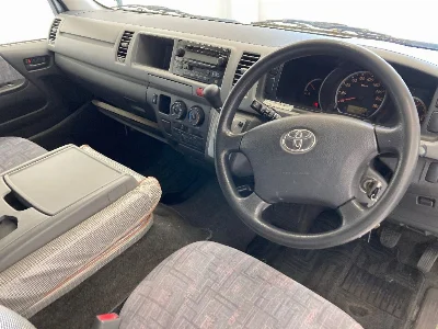TOYOTA REGIUS ACE VAN