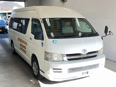 TOYOTA REGIUS ACE VAN